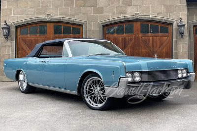 1966 LINCOLN CONTINENTAL CONVERTIBLE - 11