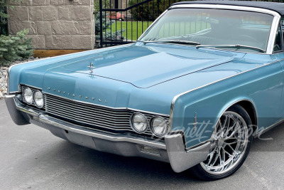 1966 LINCOLN CONTINENTAL CONVERTIBLE - 14