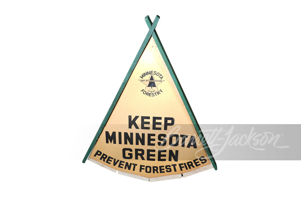 CIRCA 1930S-40S MINNESOTA FORESTRY WOODEN SIGN