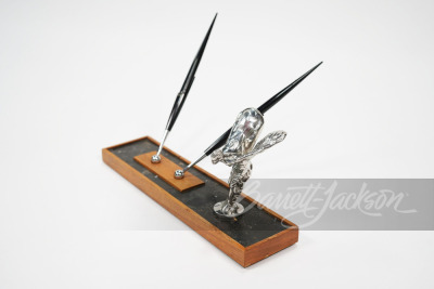 CIRCA 1930S ROLLS-ROYCE HOOD ORNAMENT DESK PEN SET