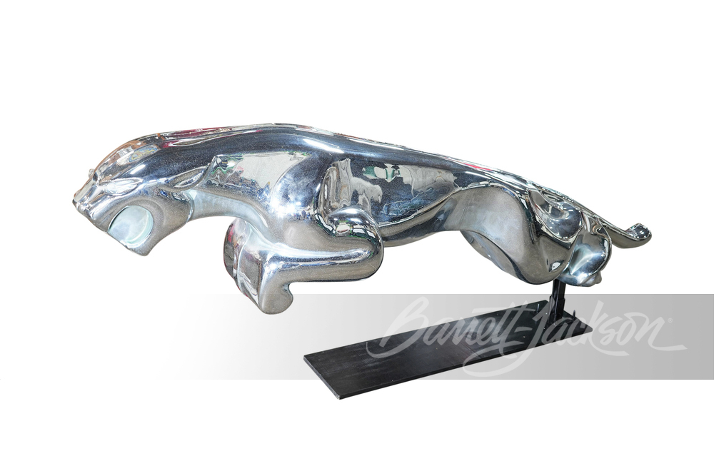 LARGE VINTAGE JAGUAR STATUE