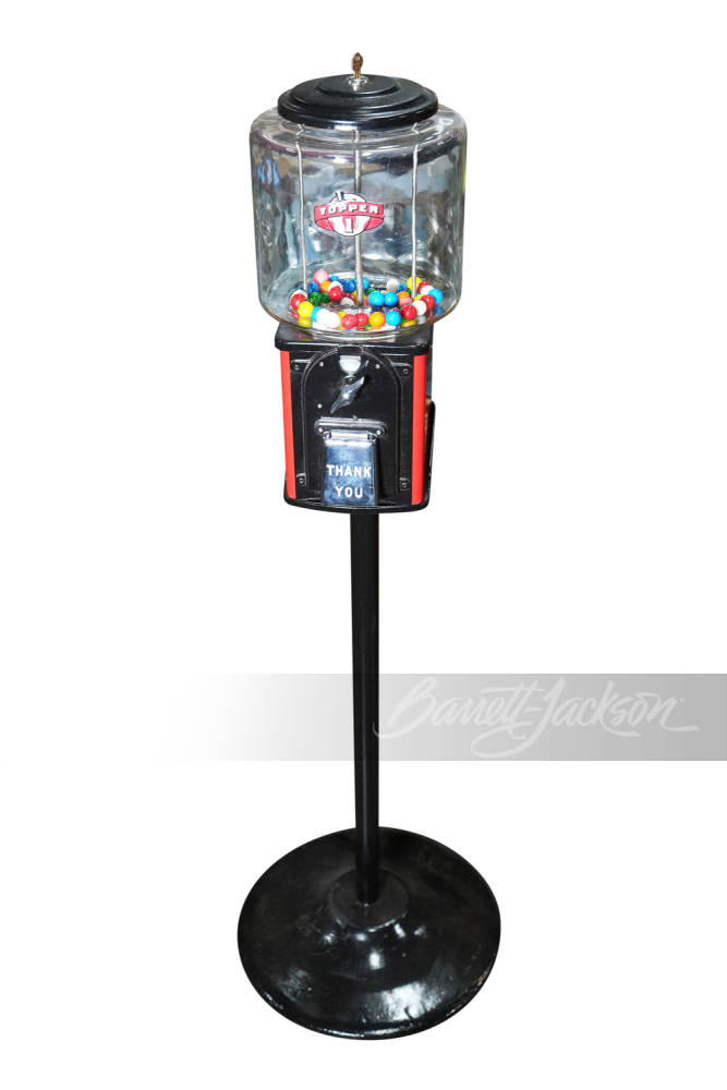 1940S TOPPER GUMBALL MACHINE ON STAND