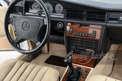 1992 MERCEDES-BENZ 190E - 4