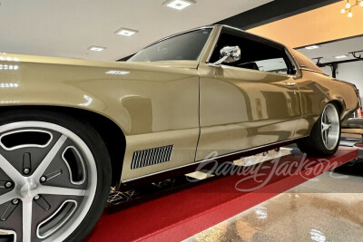 1970 PONTIAC GRAND PRIX CUSTOM COUPE - 9