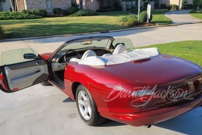 2000 JAGUAR XK8 CONVERTIBLE - 2