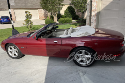 2000 JAGUAR XK8 CONVERTIBLE - 5