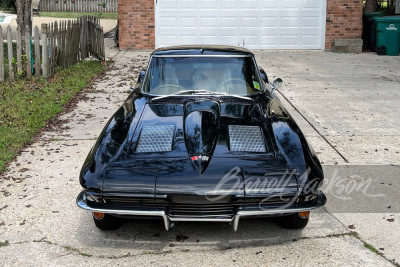 1963 CHEVROLET CORVETTE 327/340 SPLIT-WINDOW COUPE - 13