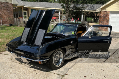 1963 CHEVROLET CORVETTE 327/340 SPLIT-WINDOW COUPE - 14