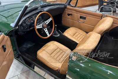 1969 MGB ROADSTER - 4