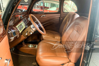 1940 FORD 5-WINDOW CUSTOM COUPE - 24