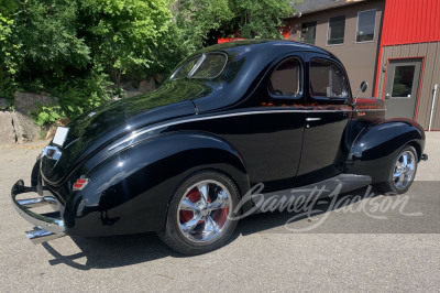 1940 FORD 5-WINDOW CUSTOM COUPE - 36