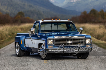 1973 CHEVROLET C30 DUALLY CAMPER SPECIAL CUSTOM PICKUP