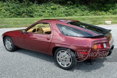 1986 PORSCHE 928S - 11