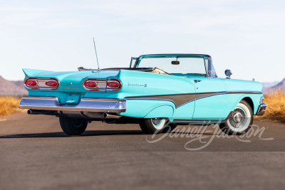 1958 FORD FAIRLANE 500 SUNLINER CONVERTIBLE - 17