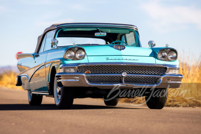 1958 FORD FAIRLANE 500 SUNLINER CONVERTIBLE - 23