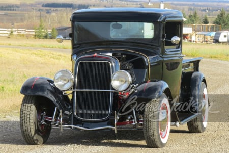 1932 FORD CUSTOM PICKUP