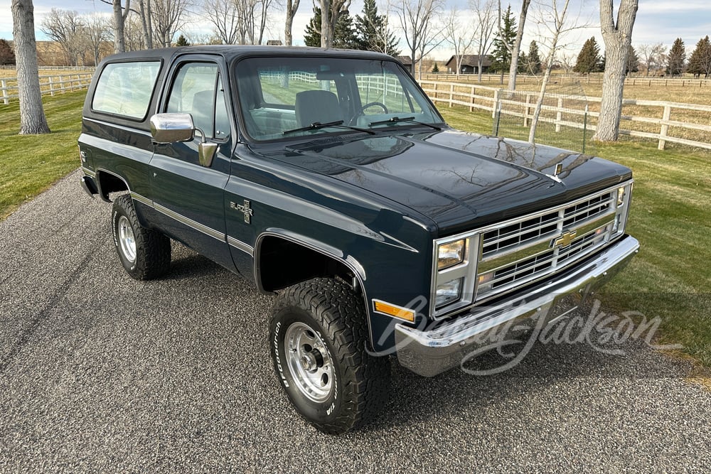 Lot 682 1987 CHEVROLET K5 BLAZER | Barrett-Jackson