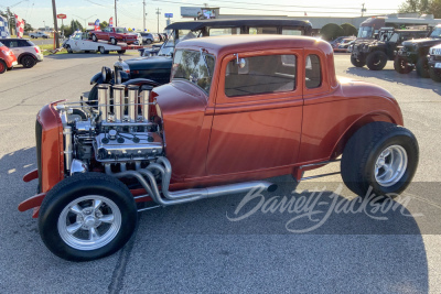 1933 PLYMOUTH DELUXE CUSTOM COUPE - 5