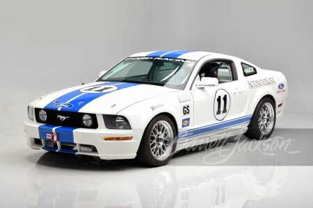 2007 FORD MUSTANG FR500C #55 RACE CAR