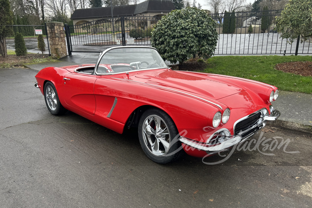 1962 CHEVROLET CORVETTE CUSTOM CONVERTIBLE