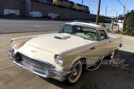 1957 FORD THUNDERBIRD CONVERTIBLE