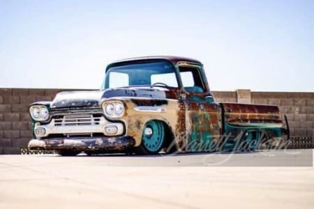 1959 CHEVROLET APACHE CUSTOM PICKUP