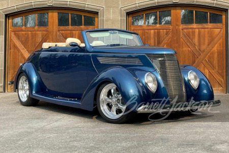 1937 FORD CUSTOM ROADSTER