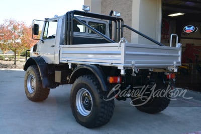 ARNOLD SCHWARZENEGGER'S 1977 MERCEDES-BENZ UNIMOG U1300 SE CUSTOM PICKUP - 2