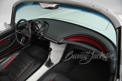 1961 CHEVROLET CORVETTE CUSTOM CONVERTIBLE - 11