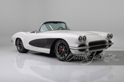 1961 CHEVROLET CORVETTE CUSTOM CONVERTIBLE - 18