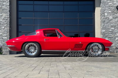 1967 CHEVROLET CORVETTE CUSTOM COUPE - 5