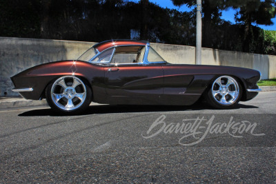 1962 CHEVROLET CORVETTE CUSTOM CONVERTIBLE - 5