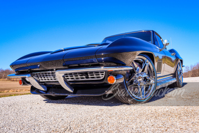 1967 CHEVROLET CORVETTE CUSTOM COUPE - 18