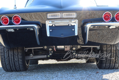 1967 CHEVROLET CORVETTE CUSTOM COUPE - 21