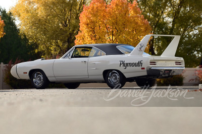 1970 PLYMOUTH HEMI SUPERBIRD - 14