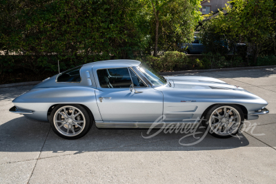 1963 CHEVROLET CORVETTE CUSTOM SPLIT-WINDOW COUPE - 5