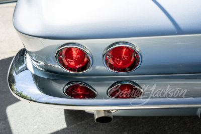 1963 CHEVROLET CORVETTE CUSTOM SPLIT-WINDOW COUPE - 39