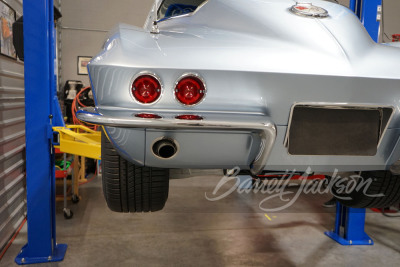 1963 CHEVROLET CORVETTE CUSTOM SPLIT-WINDOW COUPE - 67