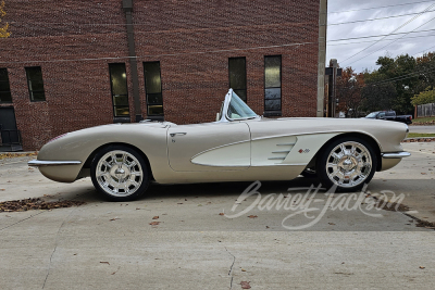 1958 CHEVROLET CORVETTE CUSTOM CONVERTIBLE - 5