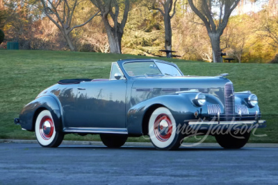 1940 LASALLE 52 SPECIAL CONVERTIBLE - 8