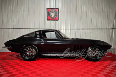 1965 CHEVROLET CORVETTE CUSTOM COUPE - 5