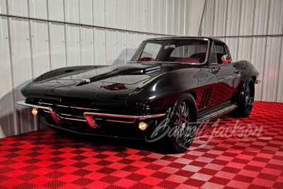 1965 CHEVROLET CORVETTE CUSTOM COUPE - 19