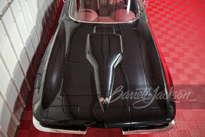 1965 CHEVROLET CORVETTE CUSTOM COUPE - 22