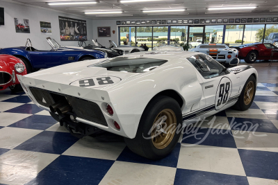 1966 SUPERFORMANCE GT40 MKII KEN MILES SPECIAL EDITION - 2