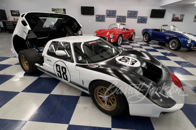 1966 SUPERFORMANCE GT40 MKII KEN MILES SPECIAL EDITION - 14