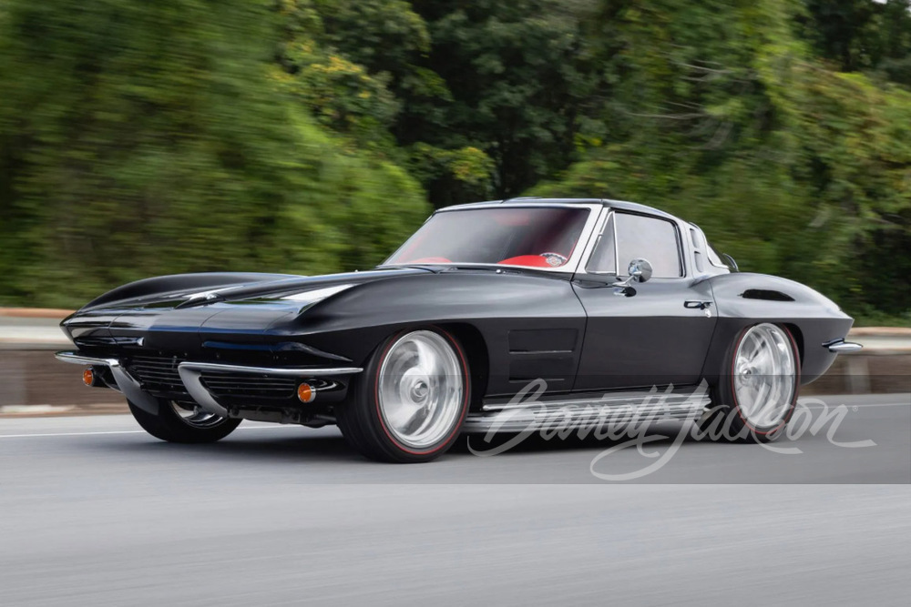 1963 CHEVROLET CORVETTE CUSTOM SPLIT-WINDOW COUPE