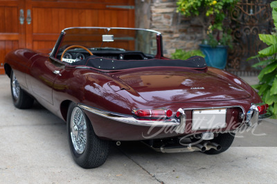 1964 JAGUAR E-TYPE ROADSTER - 2