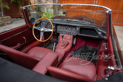 1964 JAGUAR E-TYPE ROADSTER - 4