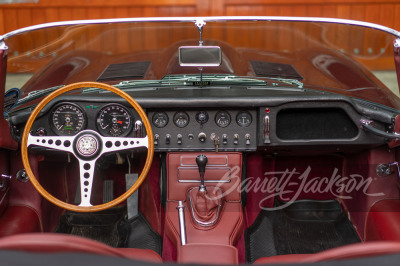 1964 JAGUAR E-TYPE ROADSTER - 24