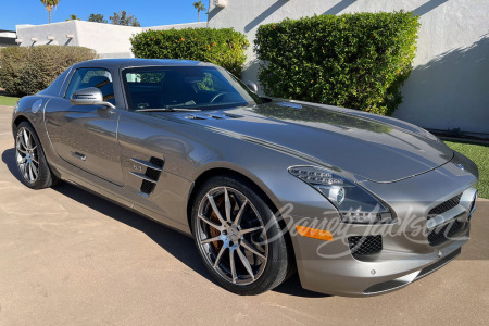 2011 MERCEDES-BENZ SLS AMG